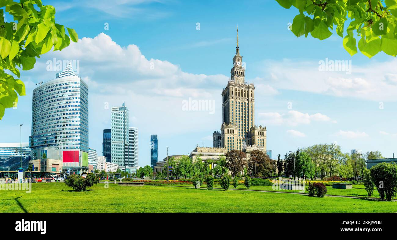 Palast der Kultur und Wissenschaft in Warschau Stockfoto