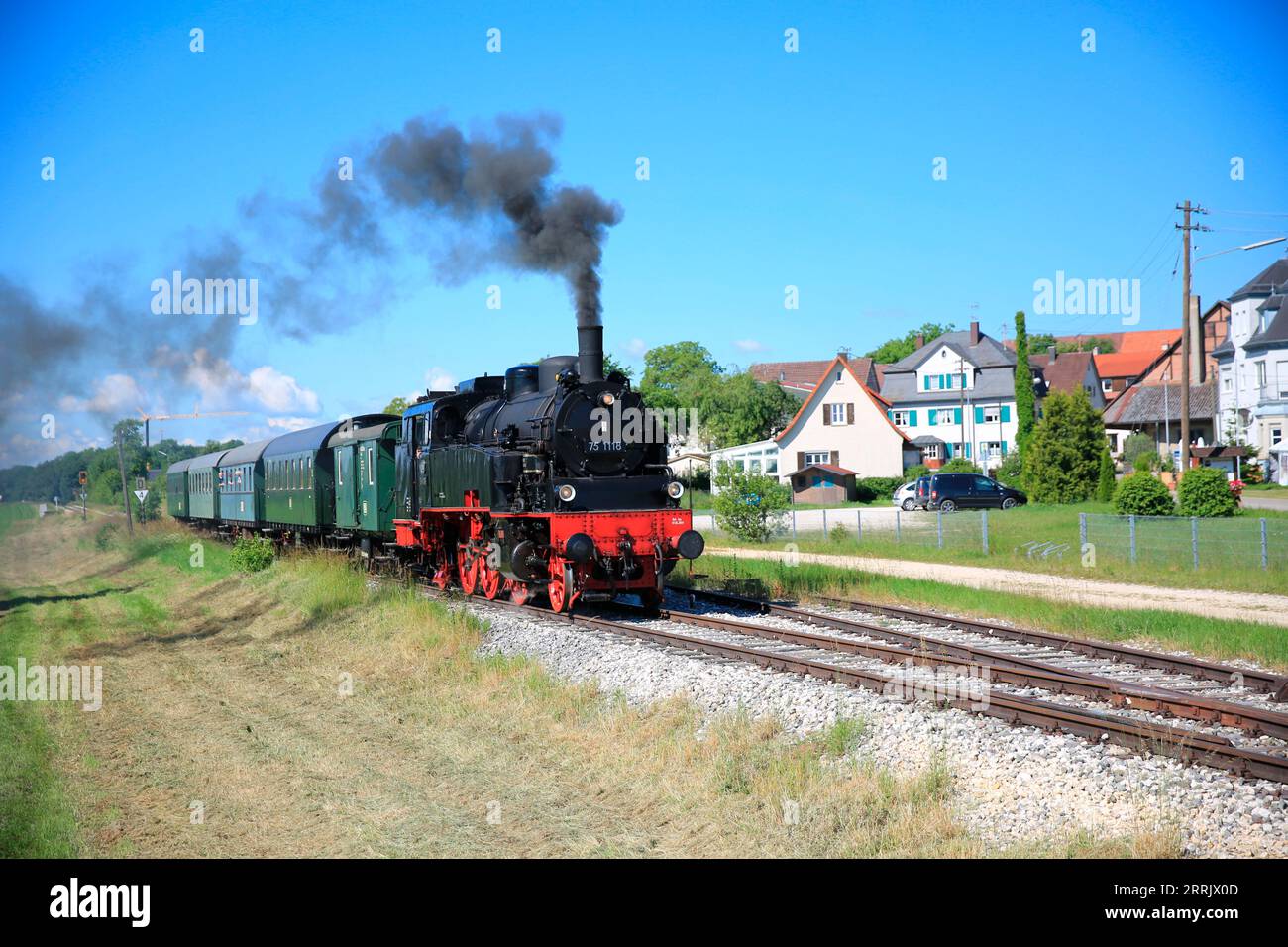 Dampflokomotive 75 1118 ab 1921 auf der Lokalbahn Amstetten – Gerstetten bei Stubersheim. Historischer Eisenbahnverkehr der Museumsbahn der Ulmer Eisenbahnfreunde, Schwäbische Alb, Stubersheim, Baden-Württemberg, Deutschland Stockfoto