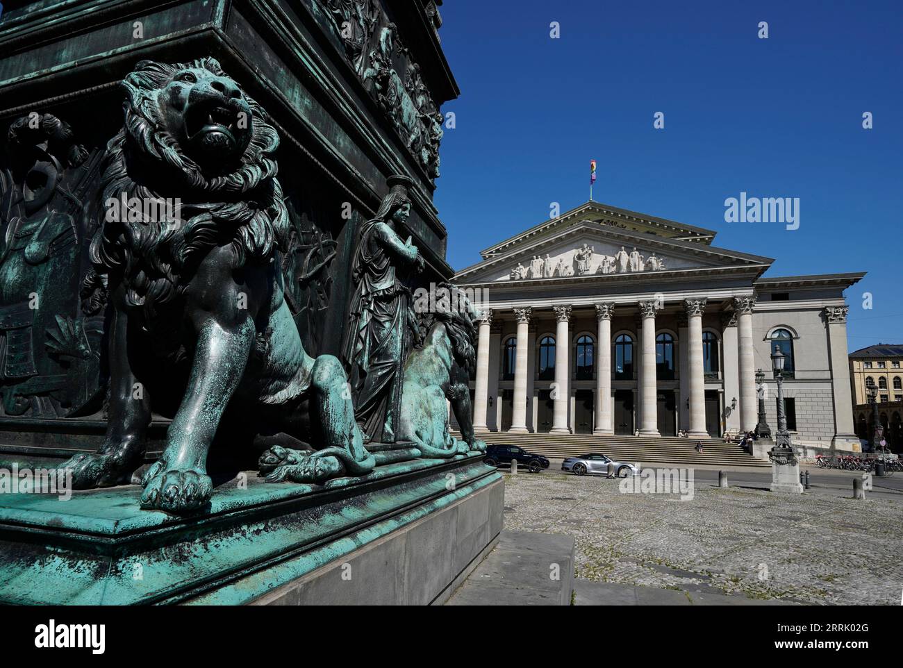 Deutschland, Bayern, München, Altstadt, Max-Joseph-Platz, Bayerische Staatsoper, Nationaltheater, Max-Joseph-Denkmal Stockfoto