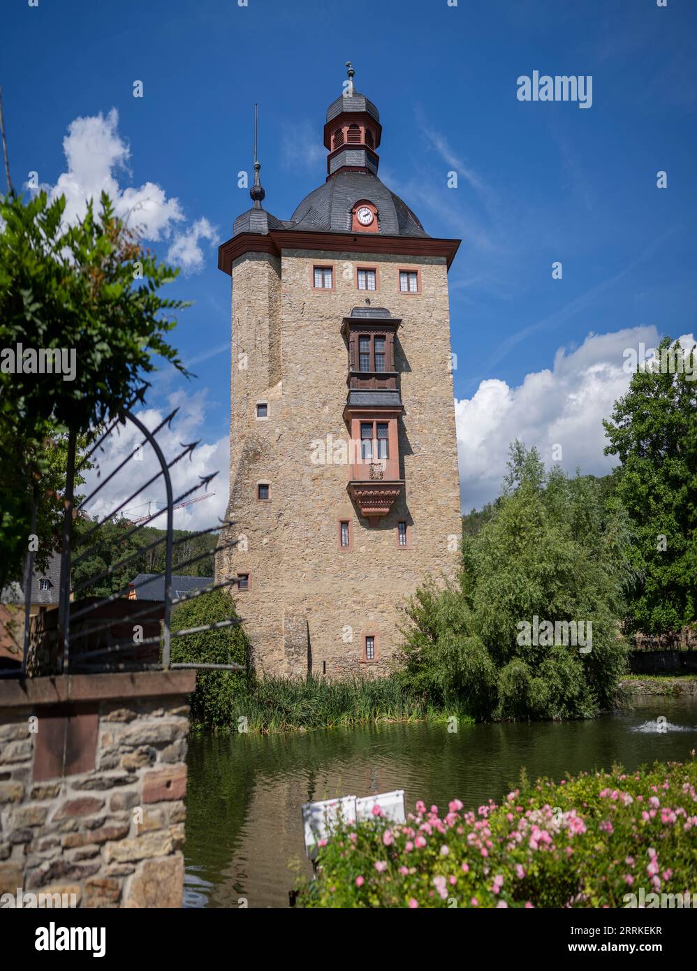 Reisen, Deutschland, Hessen, Oestrich-Winkel, Schloss Vollrads, September 2002. Der Wohnturm des Schloss Vollrads in Oestrich-Winkel ist ein markantes M Stockfoto