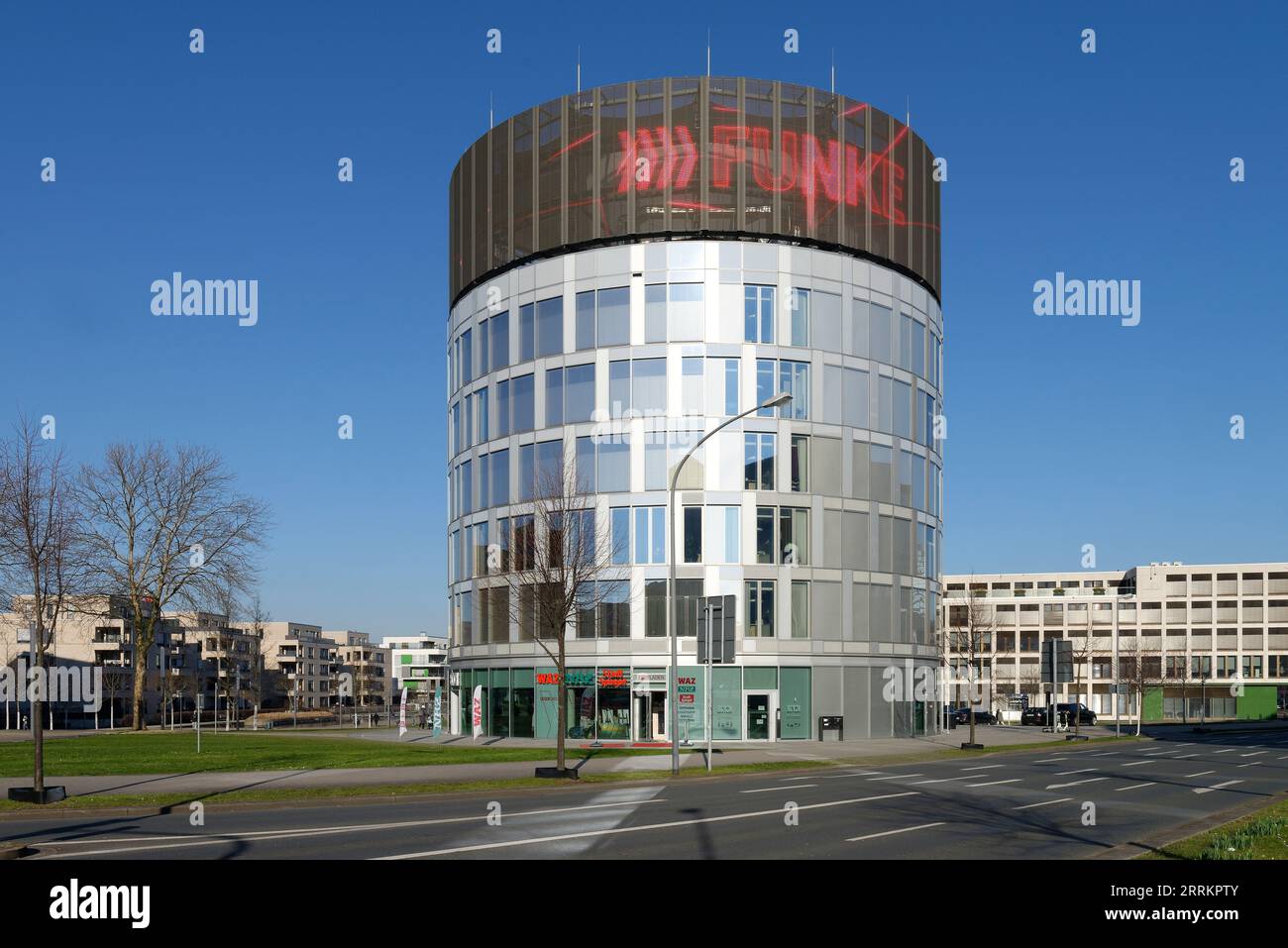 Medienturm der Funke Medien Gruppe am Berliner Platz im Zentrum von Essen, Essen (Ruhr), Ruhrgebiet, Nordrhein-Westfalen, Deutschland Stockfoto