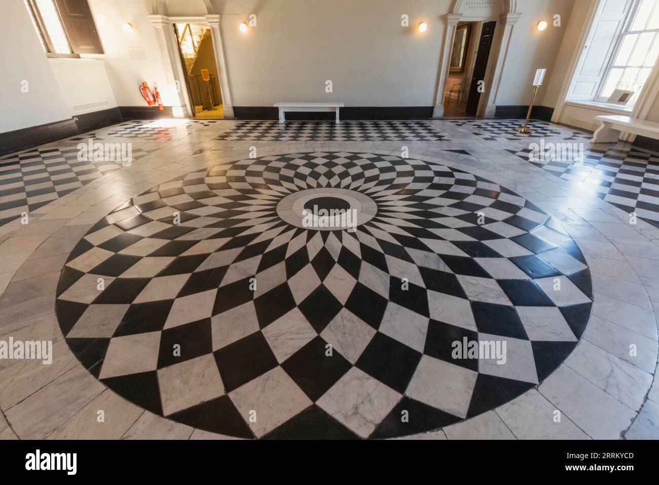 England, London, Greenwich, das Haus der Königin, die große Halle, Marmorfußboden Stockfoto