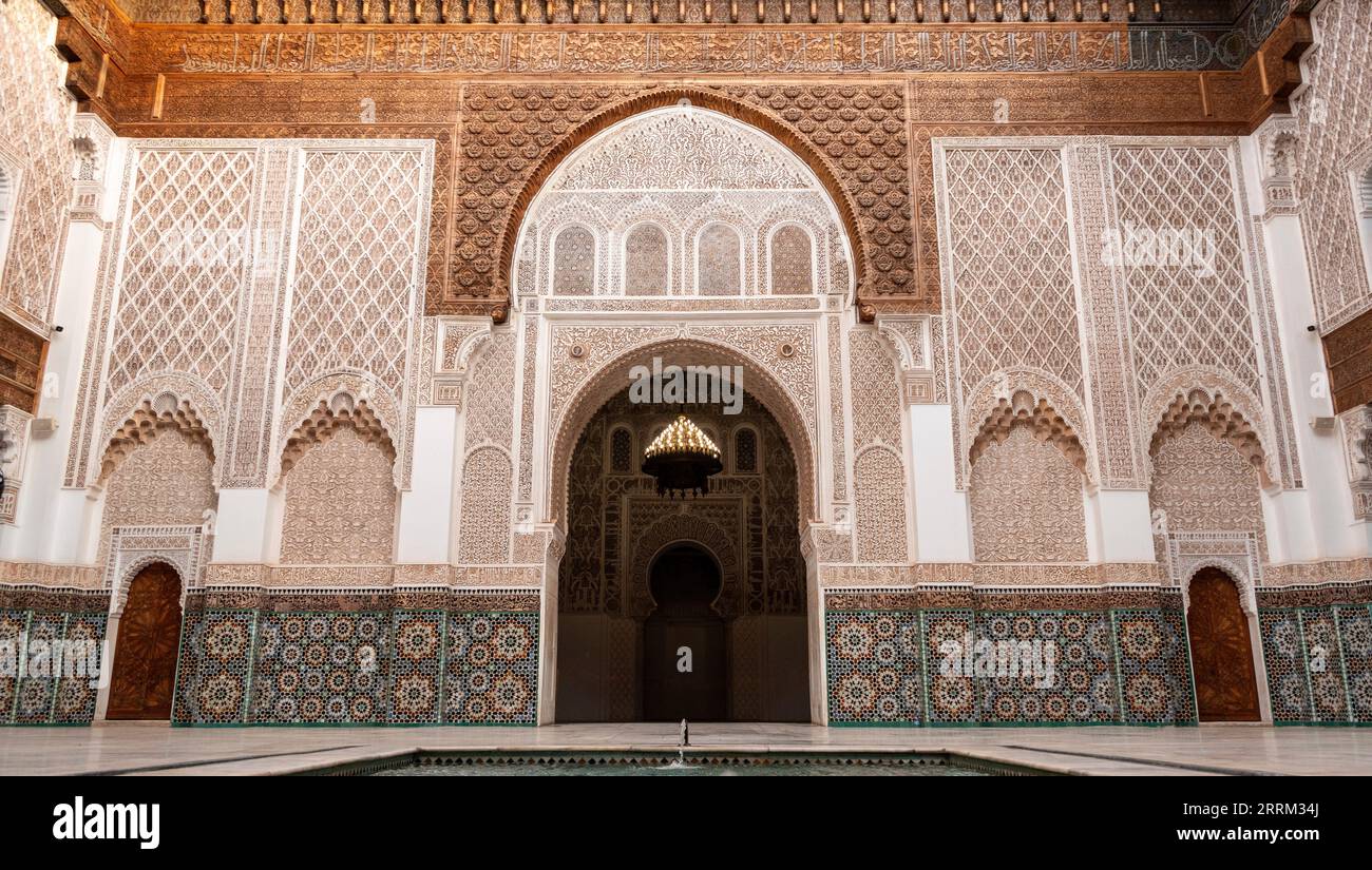 Marrakesch, Marokko, die berühmte Madrassa Ben Youssef in der Medina von Marrakesch Stockfoto