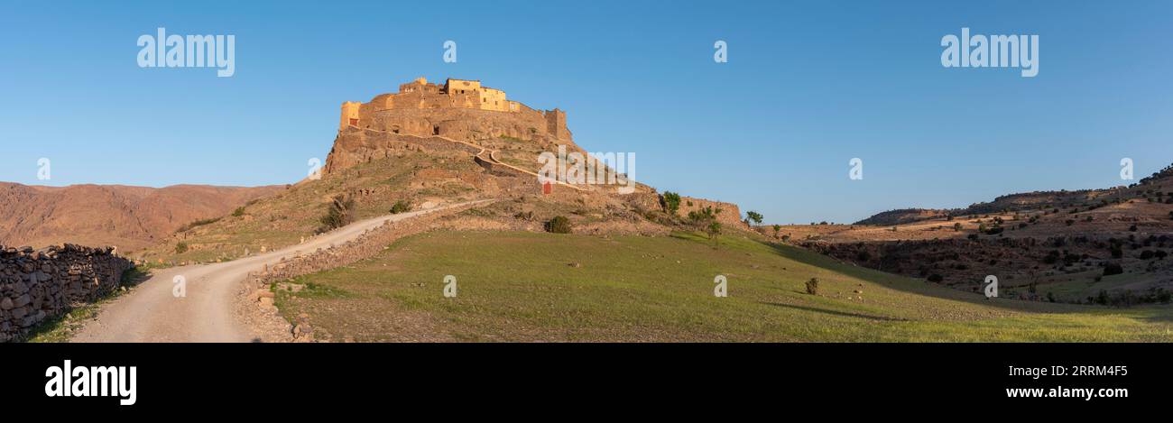 Historisches Dorf Tizourgane im Anti-Atlas-Gebirge, ein alter Kornspeicher, Südmarokko Stockfoto