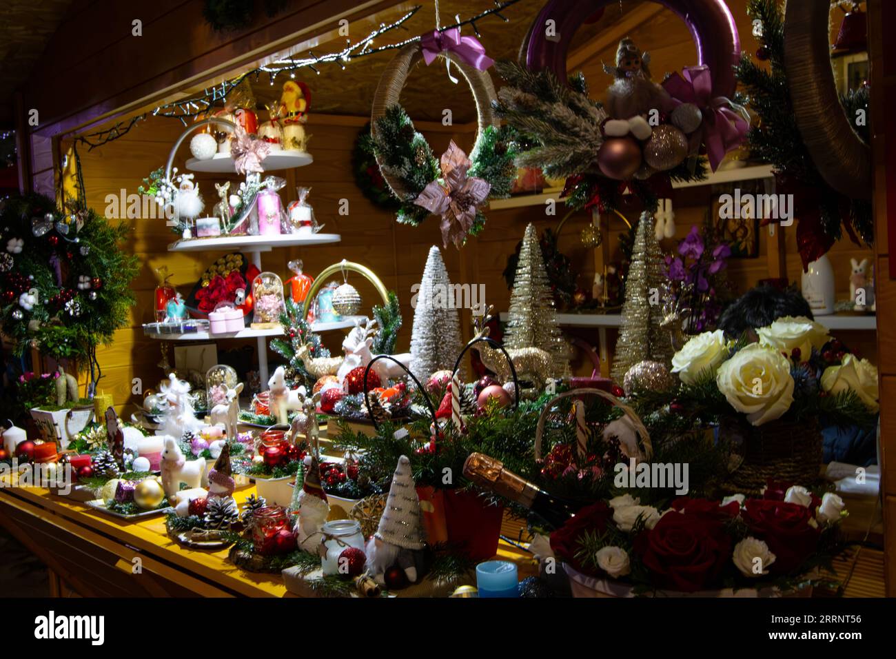 Souivenir Stand auf dem Pitesti Christmas Market Stockfoto
