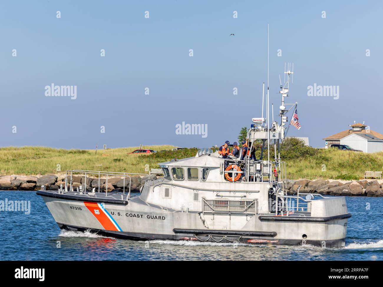 Cutter der US Coast Guard, #47136, auf dem Weg von der Montauk Coast Guard Station Stockfoto