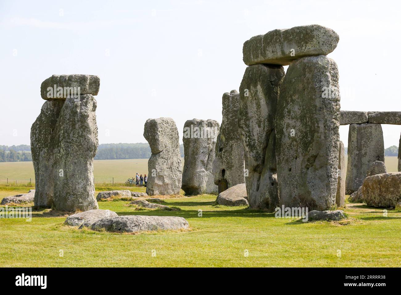 230611 -- AMESBURY, 11. Juni 2023 -- dieses Foto, das am 10. Juni 2023 aufgenommen wurde, zeigt einen Blick auf Stonehenge in Amesbury, Großbritannien. Das im neolithischen Zeitalter erbaute Stonehenge gehört zu den berühmtesten Gruppen von Megalithen der Welt. Es wurde 1986 als eines der UNESCO-Weltkulturerbestätten aufgeführt. BRITAIN-AMESBURY-TOURISM-STONEHENGE Xinhua PUBLICATIONxNOTxINxCHN Stockfoto