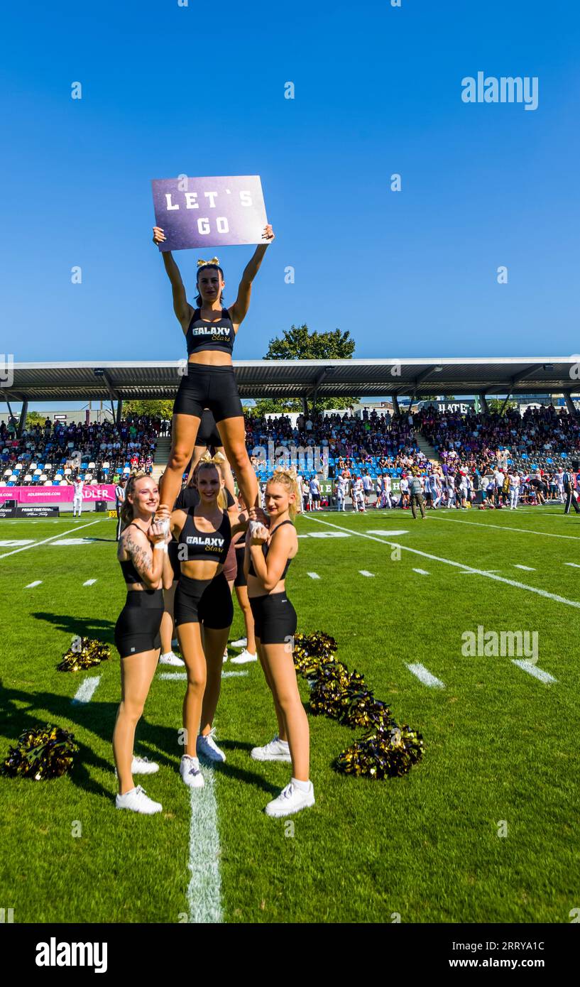 Frankfurt, Deutschland. September 2023. ELF/Playoff Game : Berlin Thunder in Frankfurt Galaxy am 09. September 2023, in der PSD Bank Arena, Frankfurt am Main, Deutschland, Galaxy Dancer Credit: Frank Baumert/Alamy Live News Stockfoto