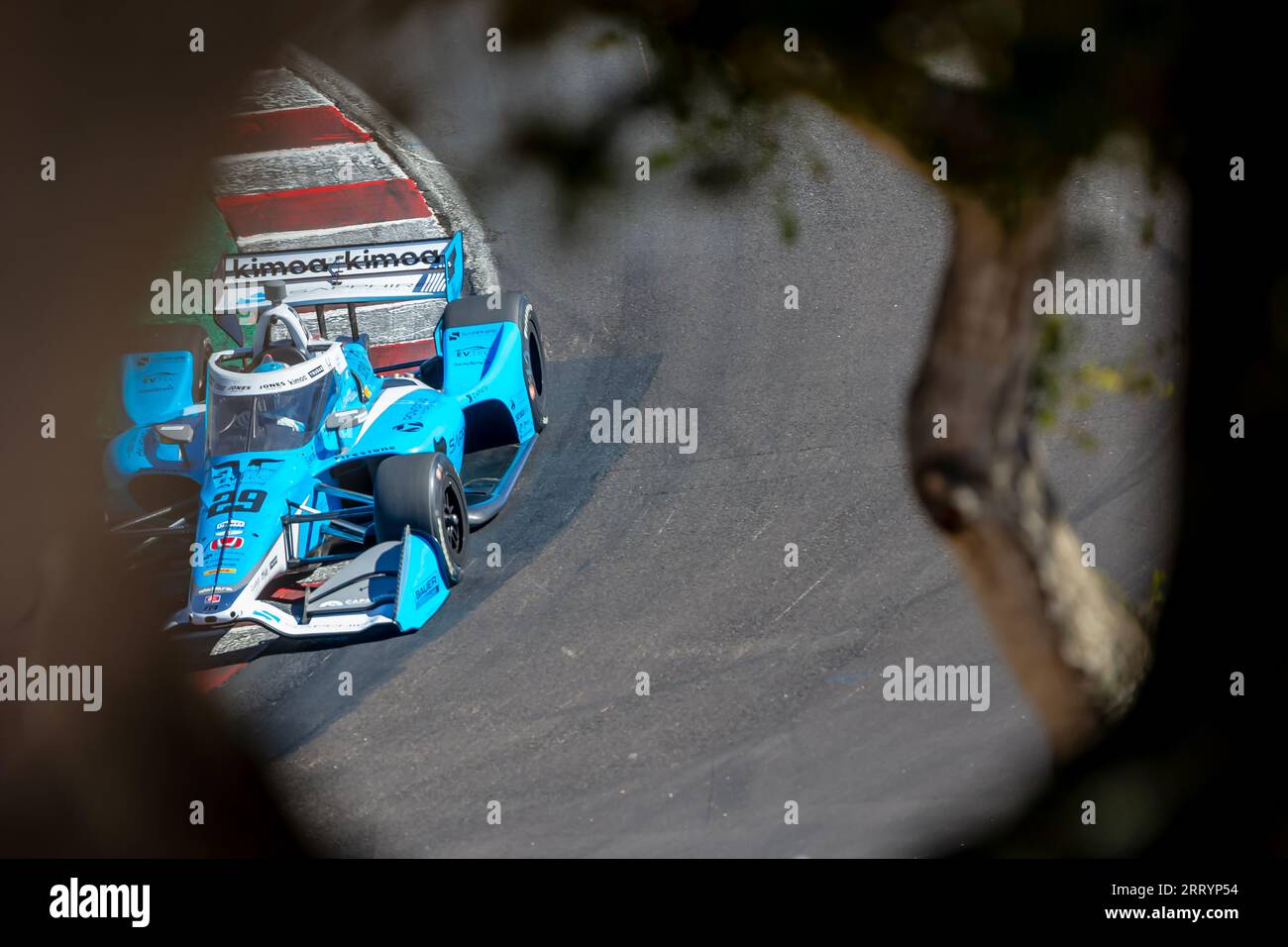 Monterey, KALIFORNIEN, USA. September 2023. Der INDYCAR-Fahrer DEVLIN DeFRANCESCO (29) aus Toronto, Kanada, reist während einer Trainingseinheit für den Firestone Grand Prix von Monterey auf dem WeatherTech Raceway Laguna Seca in Monterey, KALIFORNIEN, durch die Kurven. (Bild: © Kenneth L Weisenberger Grindston/ASP) NUR REDAKTIONELLE VERWENDUNG! Nicht für kommerzielle ZWECKE! Stockfoto