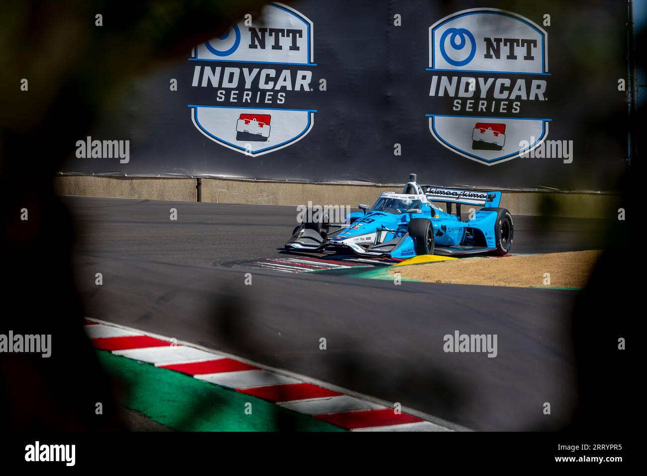 Monterey, KALIFORNIEN, USA. September 2023. Der INDYCAR-Fahrer DEVLIN DeFRANCESCO (29) aus Toronto, Kanada, reist während einer Trainingseinheit für den Firestone Grand Prix von Monterey auf dem WeatherTech Raceway Laguna Seca in Monterey, KALIFORNIEN, durch die Kurven. (Bild: © Kenneth L Weisenberger Grindston/ASP) NUR REDAKTIONELLE VERWENDUNG! Nicht für kommerzielle ZWECKE! Stockfoto