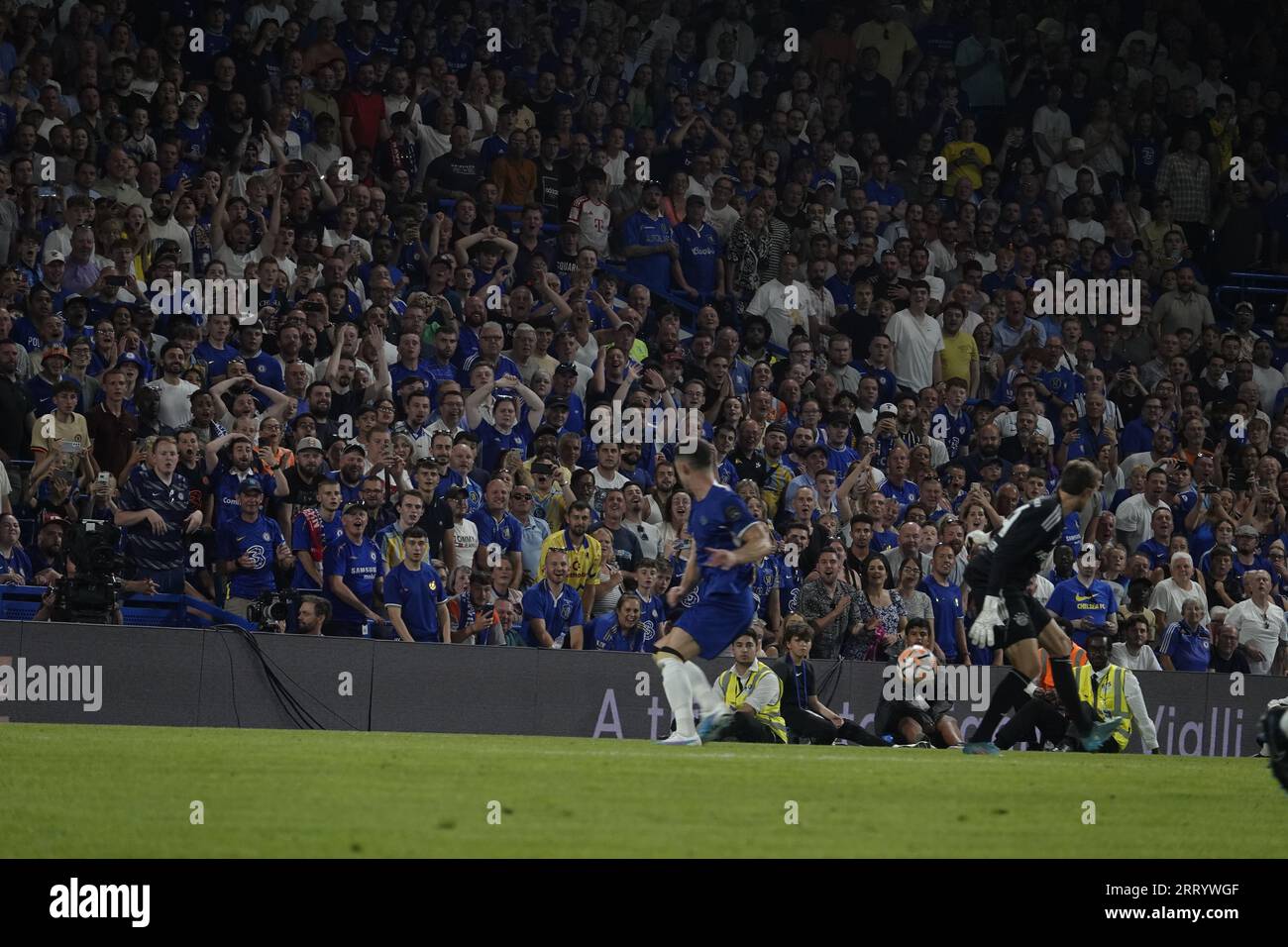 Fulham, London, Großbritannien. September 2023. Szenen im Stamford Bridge Stadium, in denen der Chelsea Football Club „Legends“ in einem Spiel für wohltätige Zwecke die „LegendsÕ of Europe“ – den FC Bayern München – antreten wird, um an ihren früheren Manager Gianluca Vialli zu erinnern. OPS: Credit: Motofoto/Alamy Live News Stockfoto