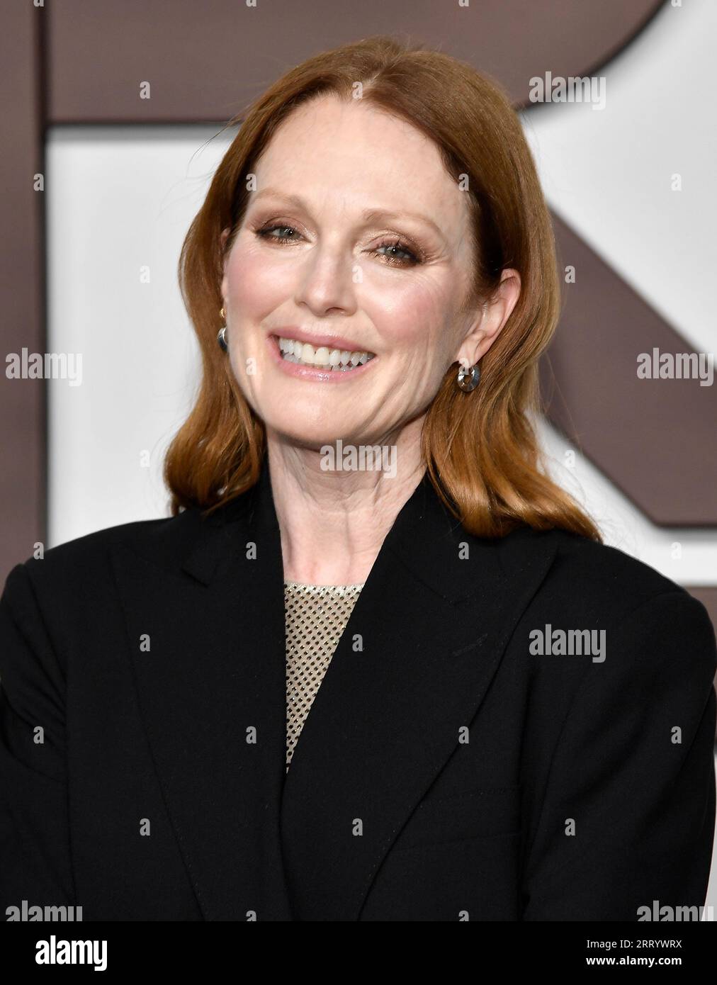 Julianne Moore attends the Ralph Lauren Spring/Summer 2024 fashion show as part of New York Fashion Week on Friday, Sept. 8, 2023, in New York. (Photo by Evan Agostini/Invision/AP) Stockfoto