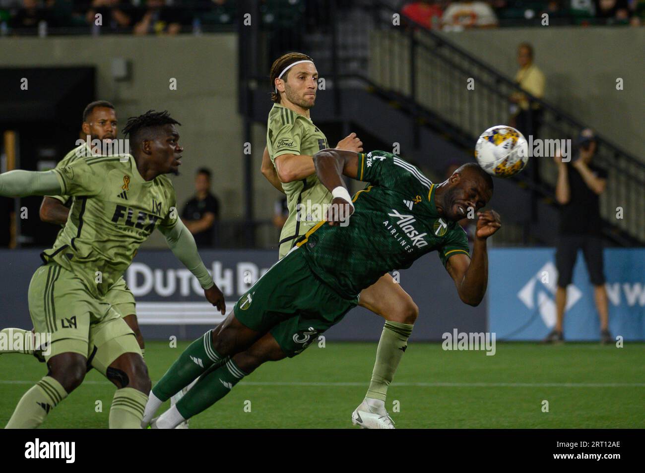 Larrys Mabiala (33 Portland Timbers) während des Major League Soccer-Spiels zwischen Portland Timbers und Los Angeles FC im Providence Park in Portland, Ore Stockfoto