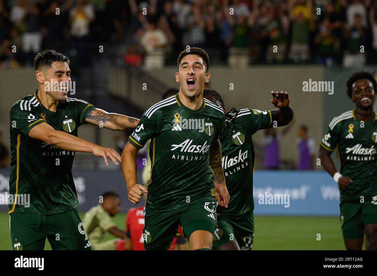 Claudio Bravo (5 Portland Timbers) feiert sein Tor beim Major League Soccer Spiel zwischen Portland Timbers und Los Angeles FC in Providence Pa Stockfoto