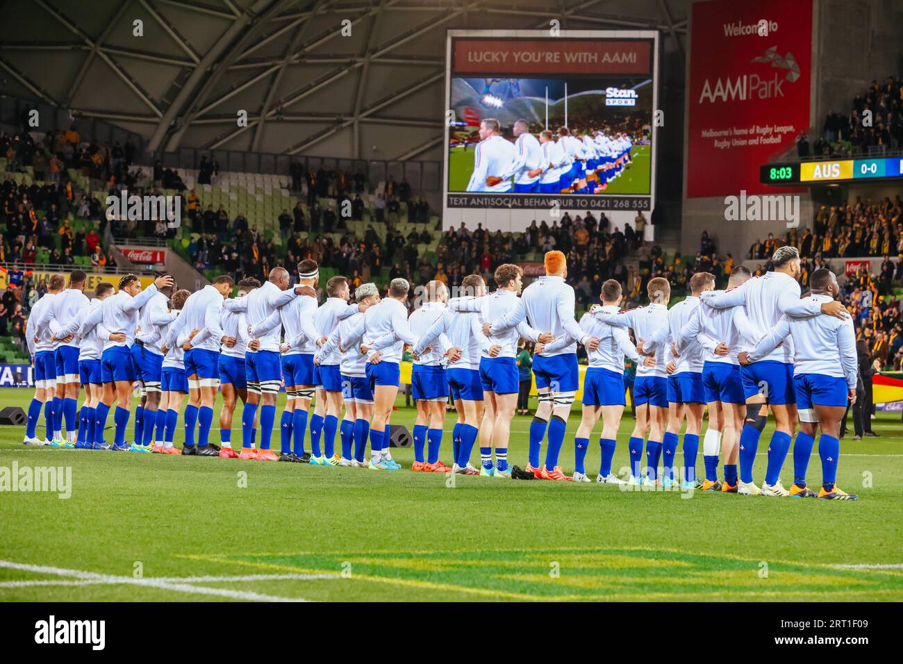 MELBOURNE, AUSTRALIEN, 13. JULI 2021: Nationale Hymnen vor dem internationalen Testspiel zwischen den Australian Wallabies und Frankreich im AAMI Park On Stockfoto