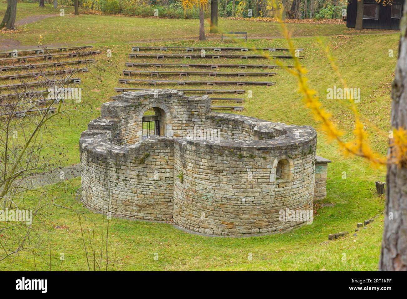 Die Wiprechtsburg Groitzsch in der gleichnamigen Stadt ist ein herausragendes archäologisches Denkmal mit den ältesten bekannten Steinbauten Sachsens. Stockfoto