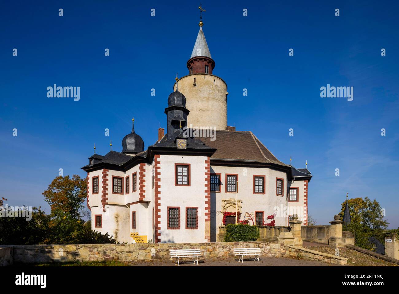 Das über 800 Jahre alte Schloss Posterstein liegt im Dreiländereck Thüringen, Sachsen und Sachsen-Anhalt. Es gibt ein Museum im Stockfoto