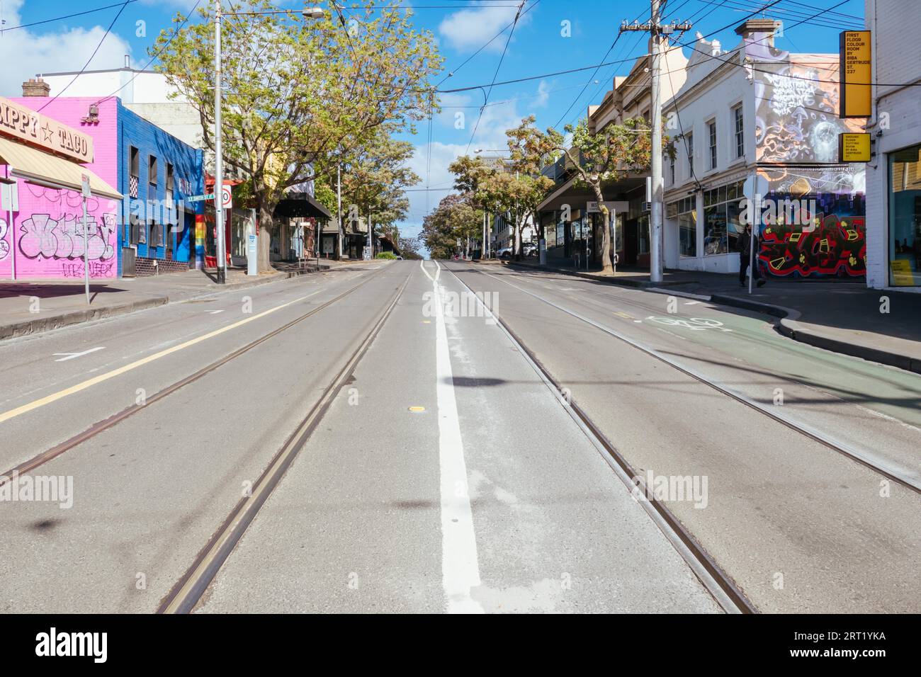 Melbourne, Australien, 25. Oktober 2020: Johnston St in Melbourne ist während der Coronavirus-Pandemie und der damit verbundenen Sperrung ruhig und leer Stockfoto