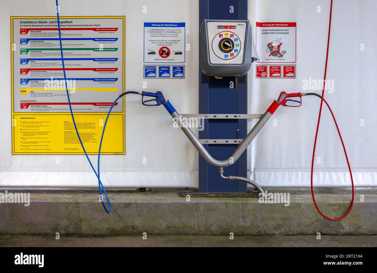 Autowaschanlage, bereit für Autowaschanlage Stockfoto