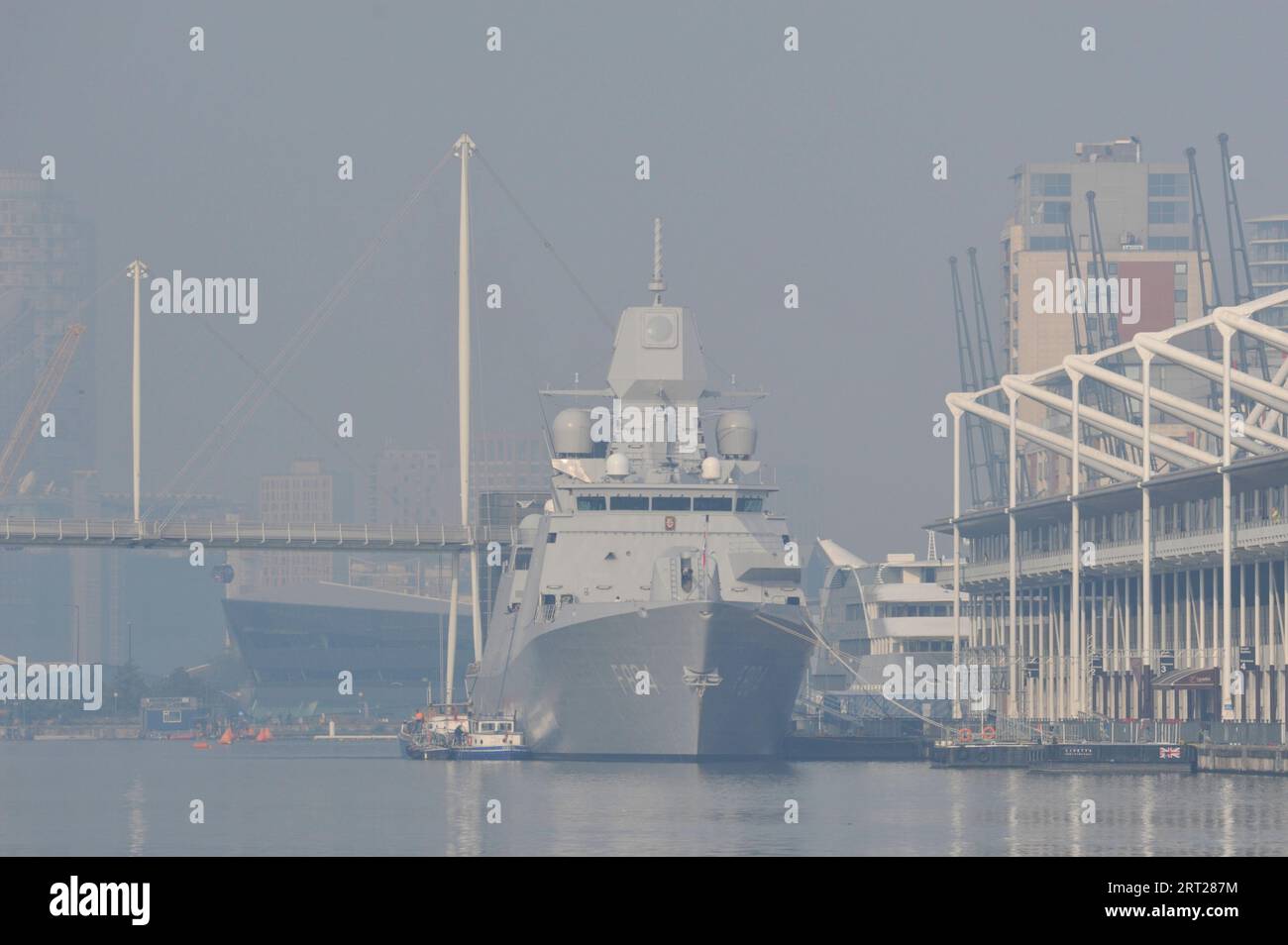 London uk 10 september 2023 hnlms de ruyter eine fregatte der de