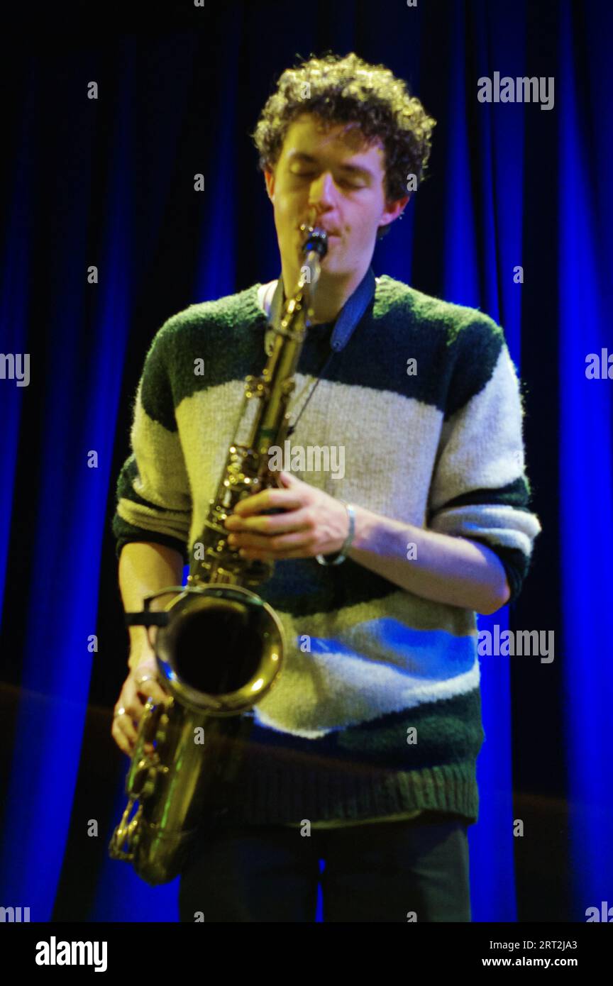 Quinn Oulton, Jamie Leeming Quintet, Ropetackle Arts Centre, Shoreham by Sea, West Sussex, Februar 2023. Stockfoto