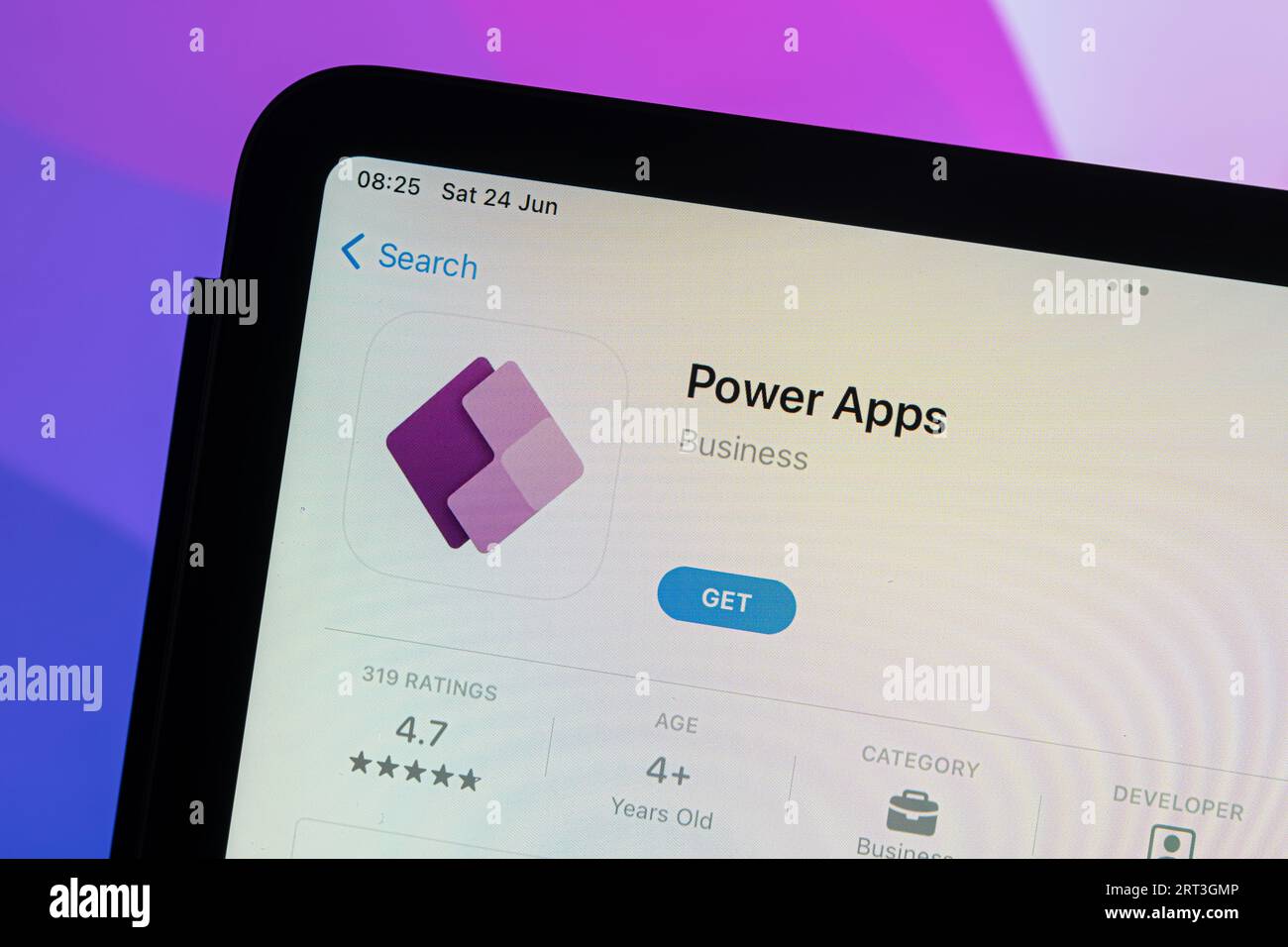 Ostersund, Schweden - 24. Juni 2023: Microsoft Power Apps App auf einem ipad. Power Apps ist eine Suite von Apps, die von Microsoft erstellt wurde. Stockfoto