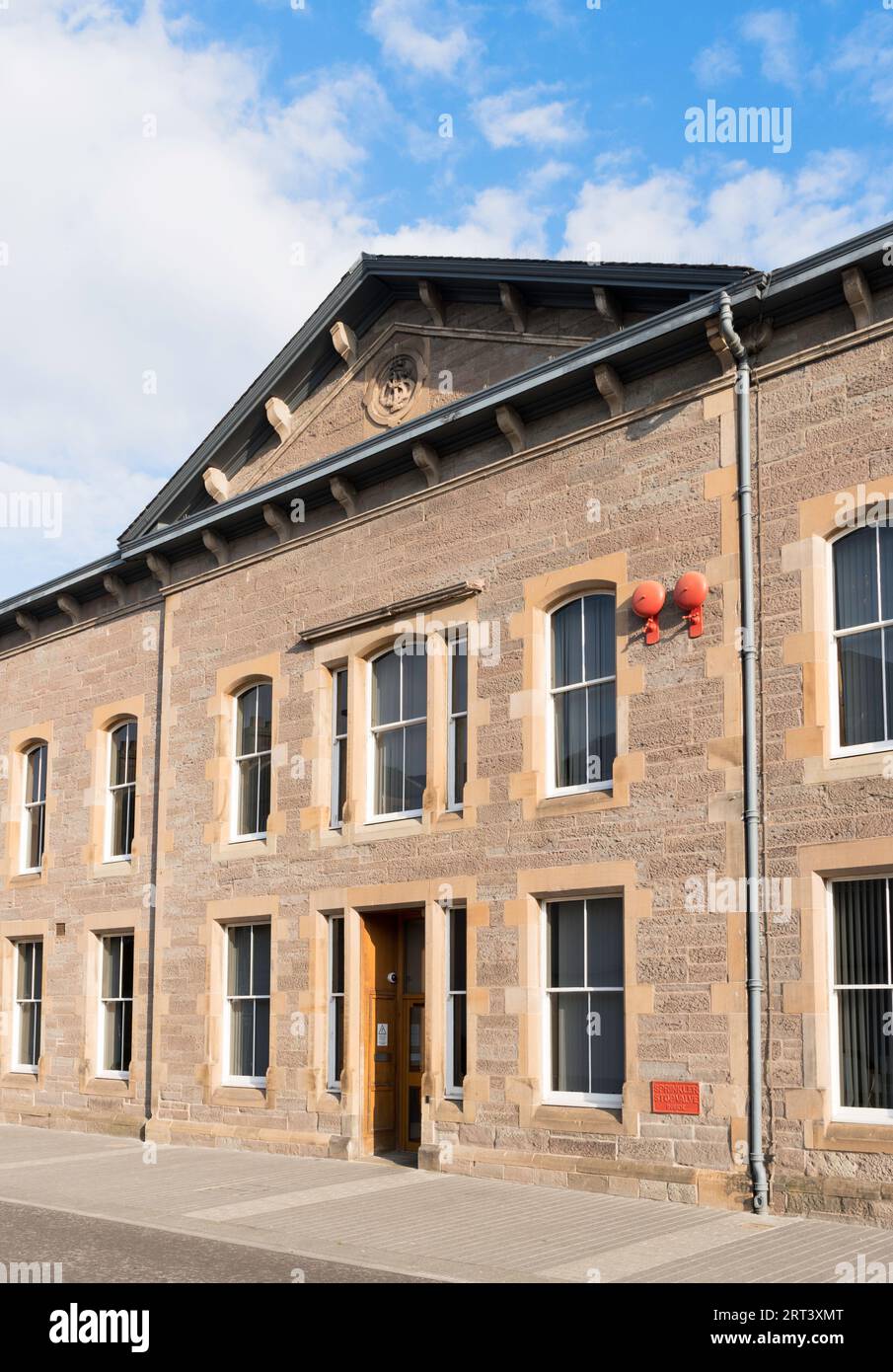 Der hintere Eingang zu den Büros des Perth & Kinross Council, Mill Street, Perth, Schottland, Großbritannien Stockfoto