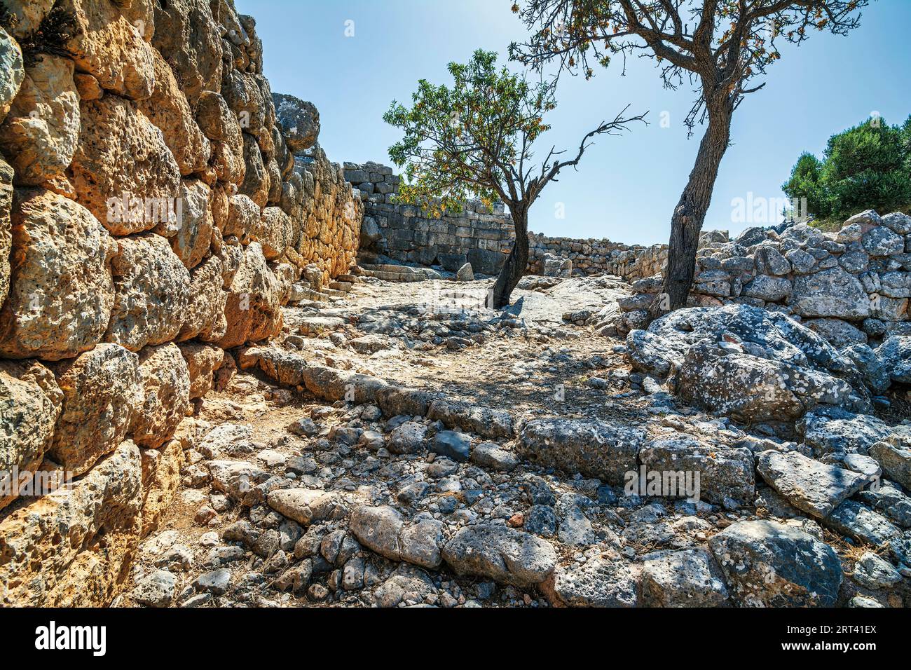 Ruinen der antiken griechischen Stadt Lato, 2500 Jahre alt in der Nähe von Kritsa, Kreta. Lato war einer der wichtigsten dorianischen stadtstaaten Kretas, der als m bezeichnet wurde Stockfoto