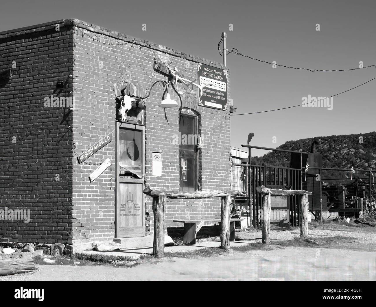 Historischer Salon in White Oak, New Mexico, in Monochrom Stockfoto