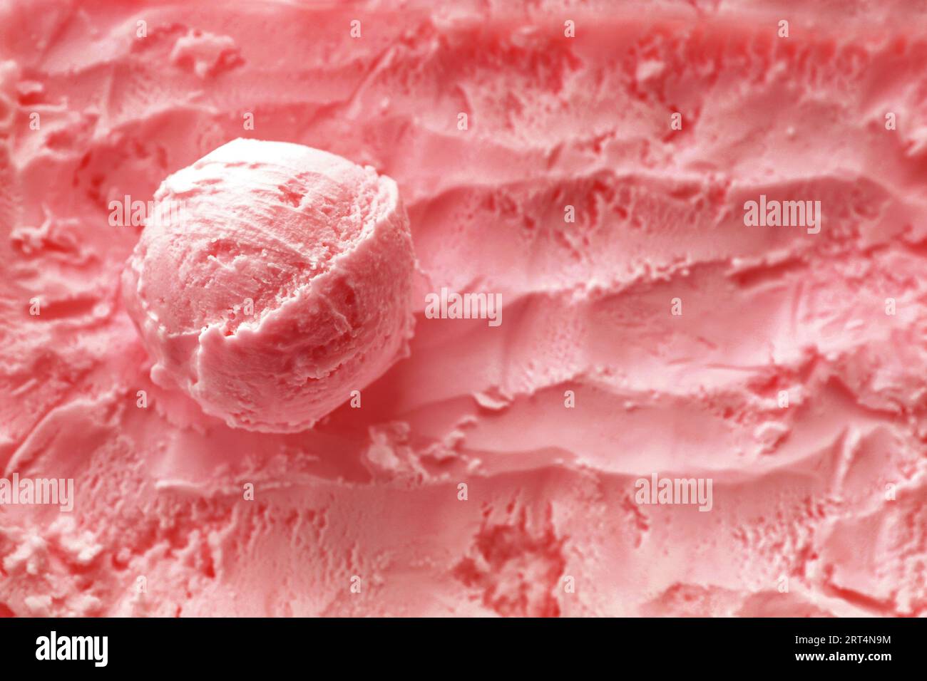 Eis mit einer Kugel leckerem Dessert, Blick von oben Stockfoto