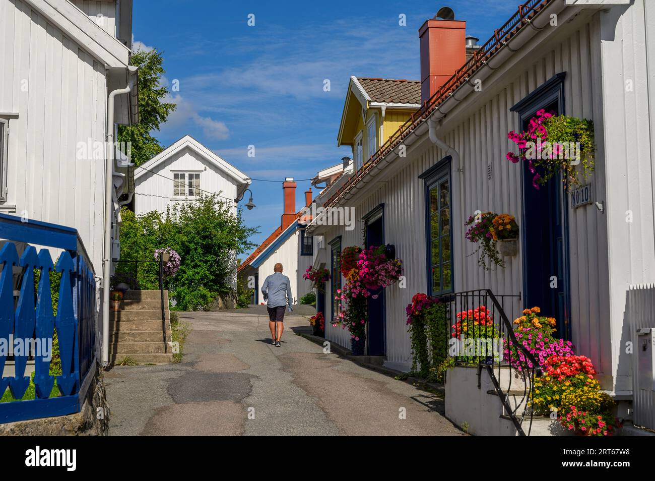 Ein Wohnteil der gepflegten und charmanten Küstenstadt Kragero an der Südküste. Telemark, Norwegen. Stockfoto