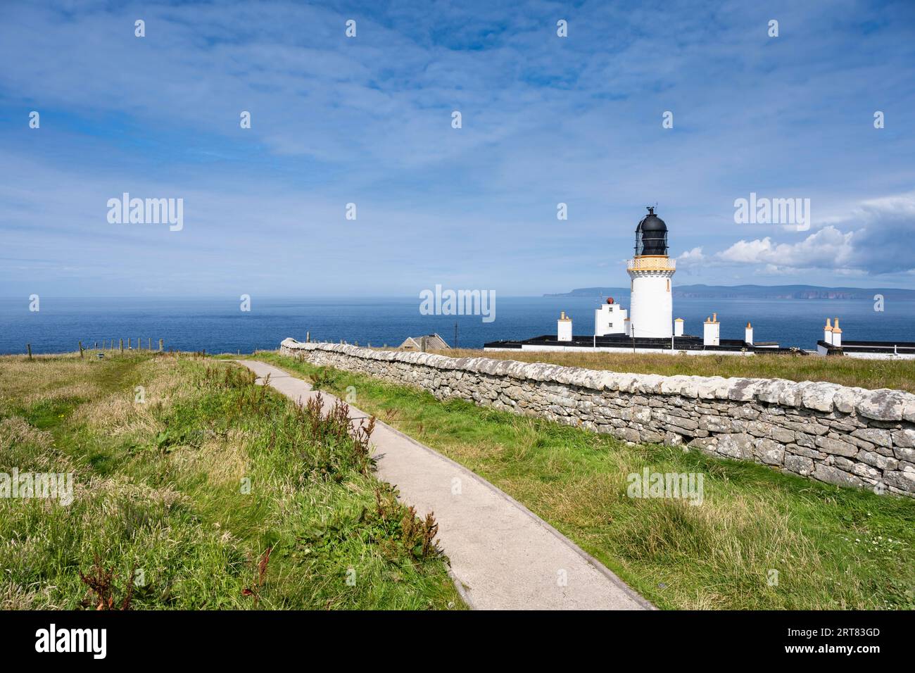 Dunnet Head Lighthouse am nördlichsten Punkt der British Main Island, County Caithness, Schottland, Vereinigtes Königreich Stockfoto