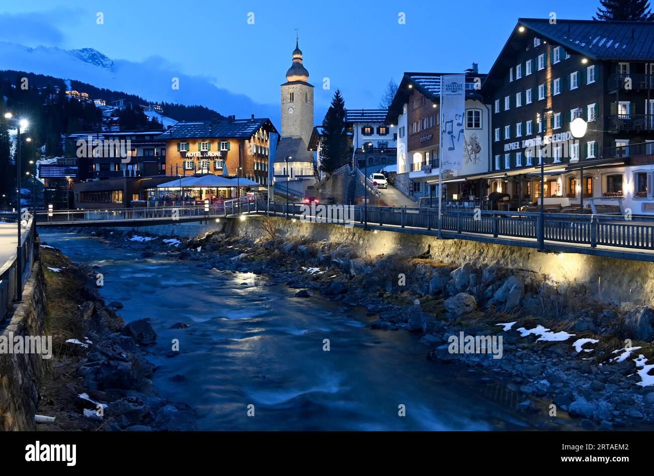 In Lech am Arlberg, Winter in Vorarlberg, Österreich Stockfoto