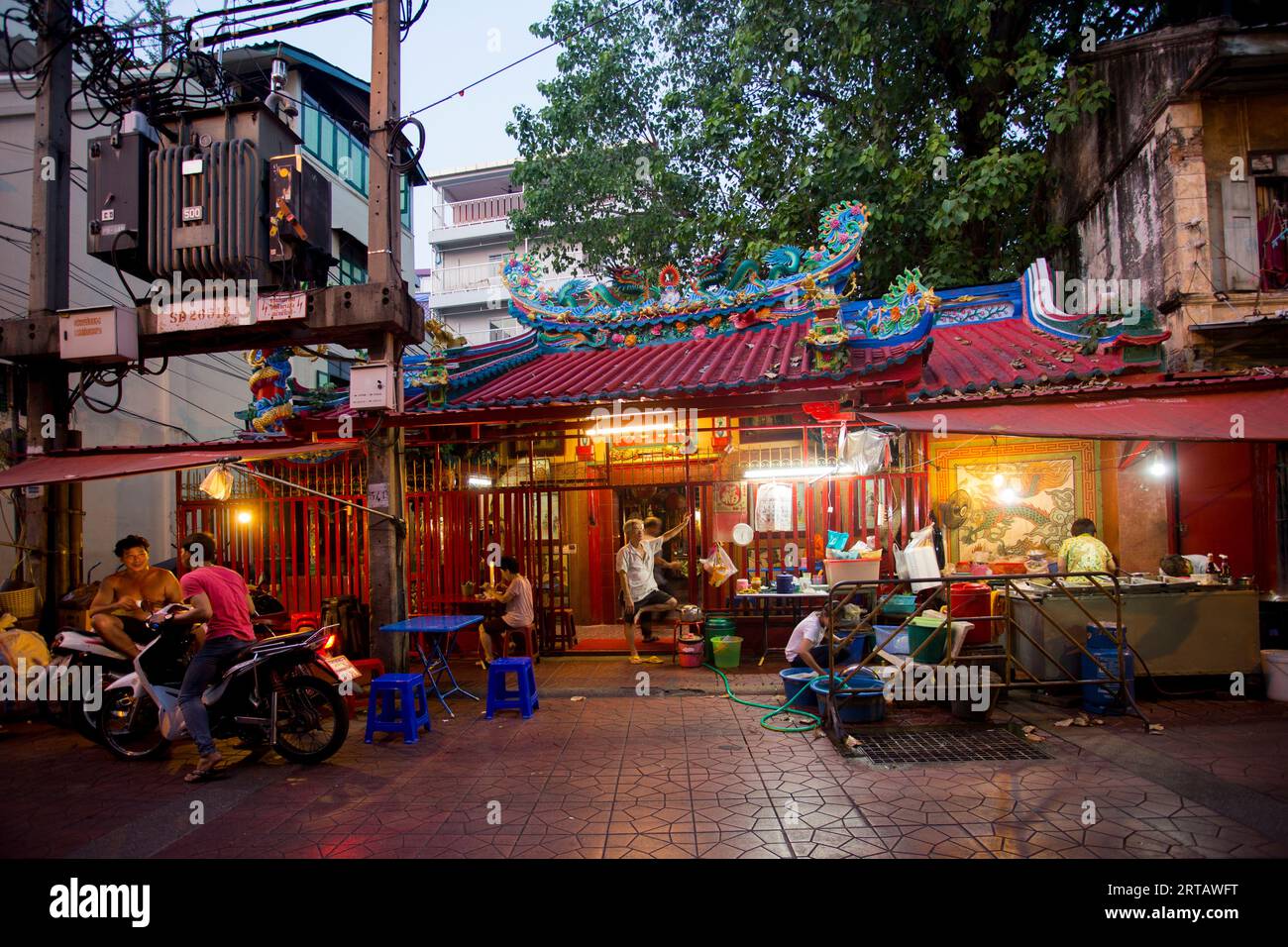 Bangkok, Thailand; 1. Januar 2023: Chinesisches Restaurant im Stadtteil Chinatown in Bangkok. Stockfoto