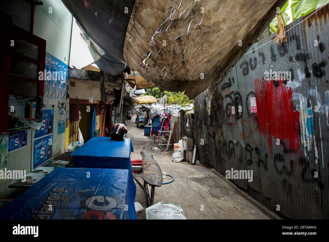 Bangkok, Thailand; 1. Januar 2023: Street Food Stand auf den Straßen von Bangkok. Stockfoto