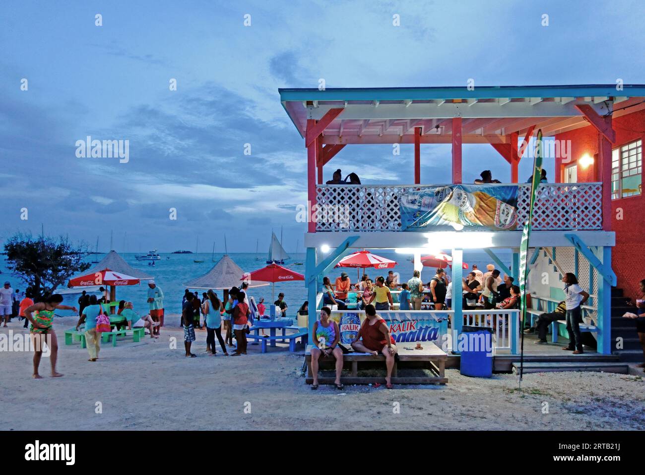 Die Long Island Sailing Regatta findet im Juni statt und ist die zweitgrößte Regatta auf den Bahamas, Long Island, den Bahamas Stockfoto