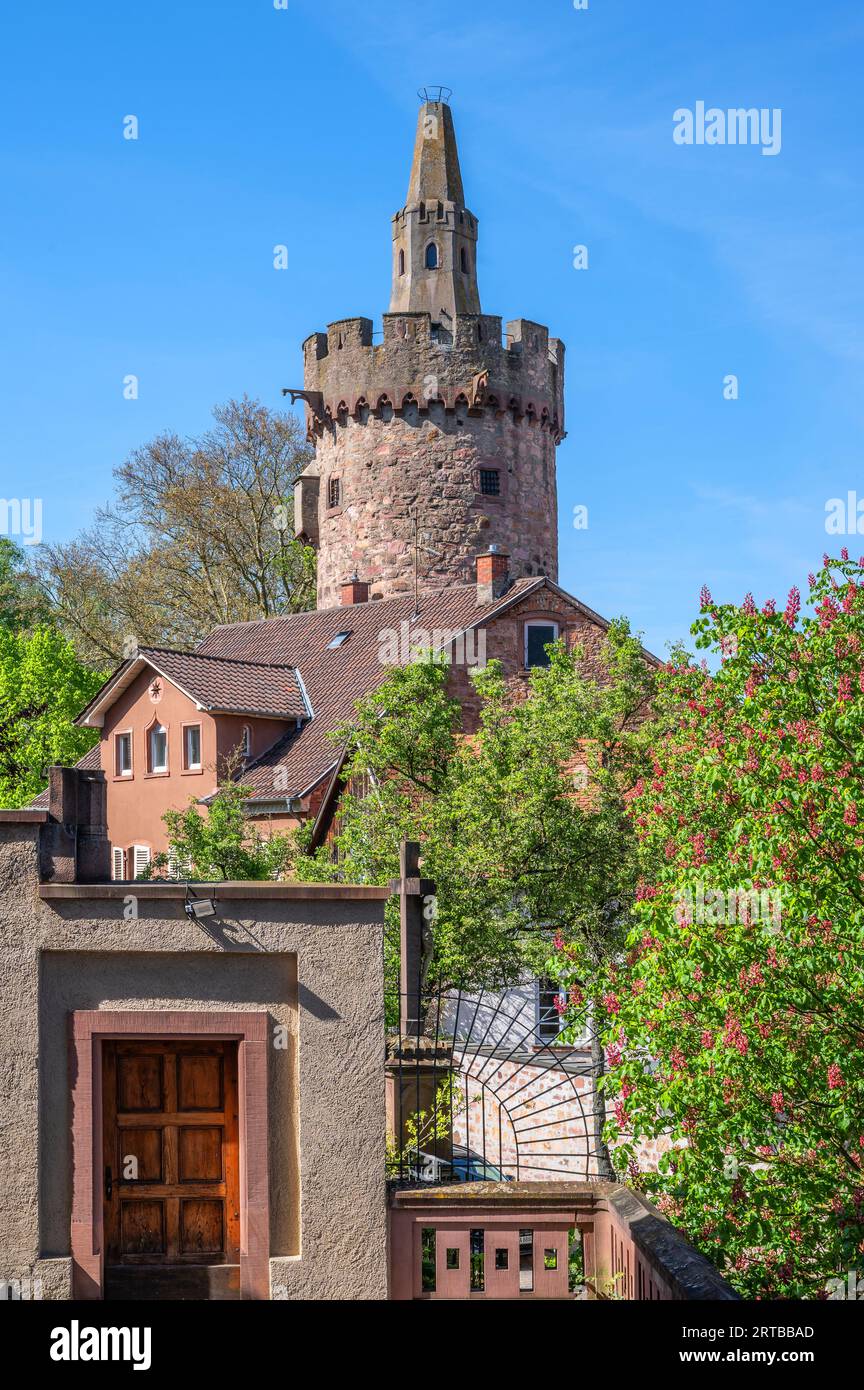 Roter Turm, Weinheim, Odenwald, GEO Naturpark, Bergstrasse-Odenwald, Baden-Württemberg, Deutschland Stockfoto