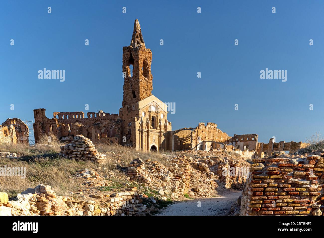 Belchite, Ruine der Kirche San Martin, Spanien, Aragon, Spanien, Aragon Stockfoto