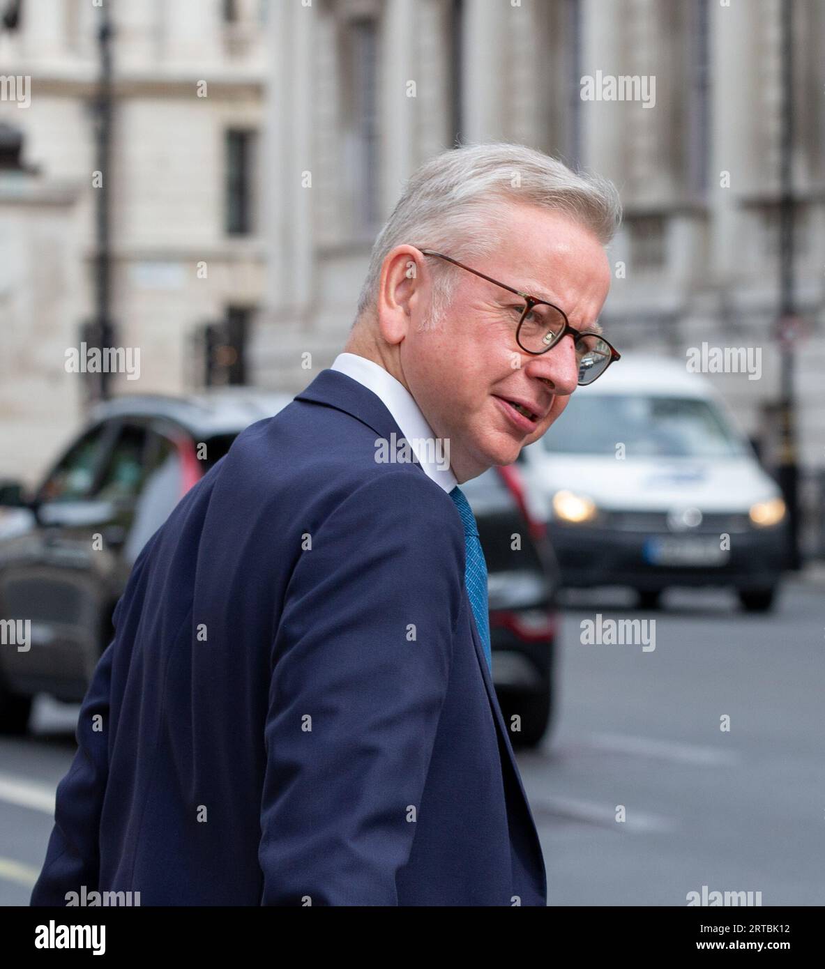 London, Großbritannien. Juli 2023. Michael Gove, Secretary of State for Housing Communities and Local Government verlässt das Kabinett Whitehall für Kabinettssitzungen Credit: Richard Lincoln/Alamy Live News Stockfoto