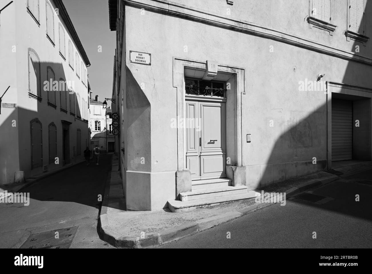 ARLES STADT AN DER RHONE IN DER PROVENCE SÜDFRANKREICH Rue Robert Doisneau Fotograf Stockfoto