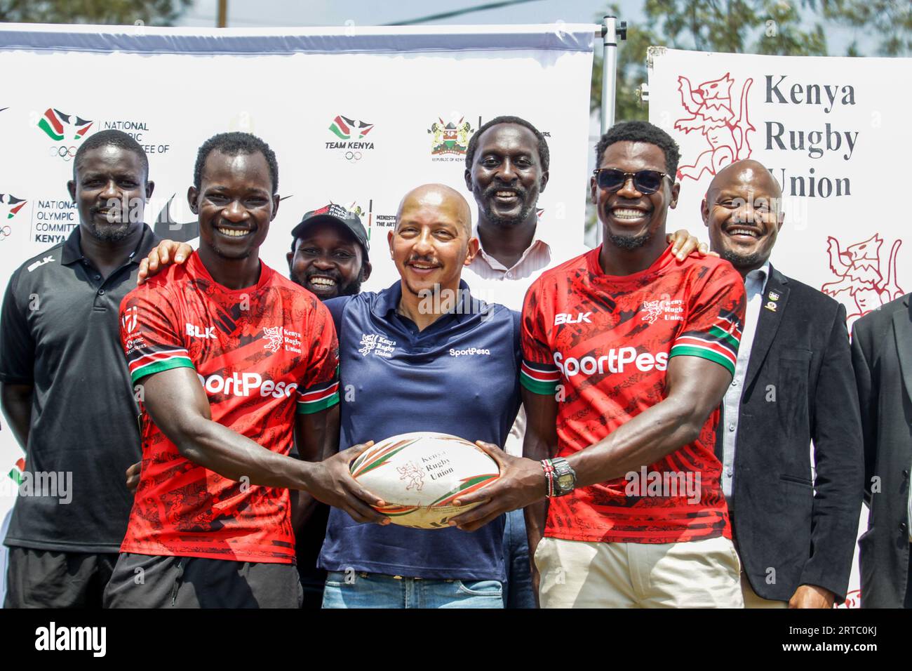 NAIROBI, KENIA – 12. SEPTEMBER: Shujaa-Spieler Captain Vincent Onyala (links) und Co-Kapitän Tony Omondi traten dem Kenianischen Rugby-Team bei Stockfoto