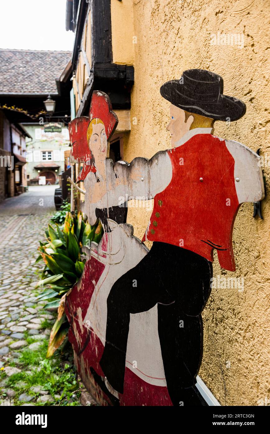 Mittelalterliche bunte Fachwerkhäuser, Turckheim, Grand Est, Oberrhein, Elsass, Frankreich Stockfoto