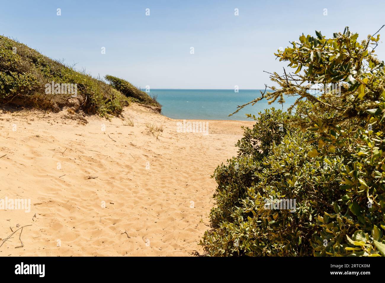 Blick auf den Strand von La Mine in Jard sur Mer, Frankreich an einem Sommertag, Vendée, Frankreich Stockfoto
