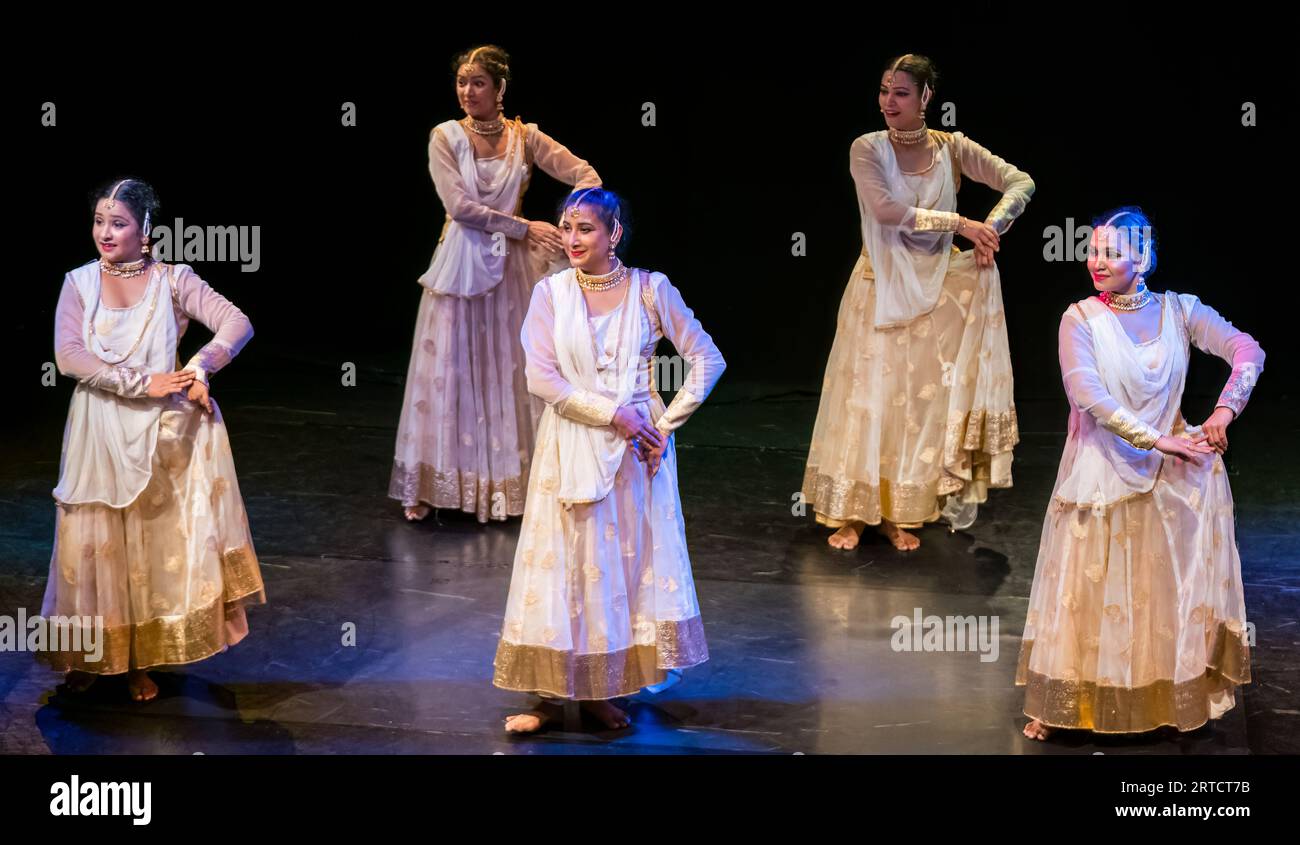 LOK Chhanda Indianer tanzen auf dem Edinburgh Festival Fringe in Schottland Stockfoto