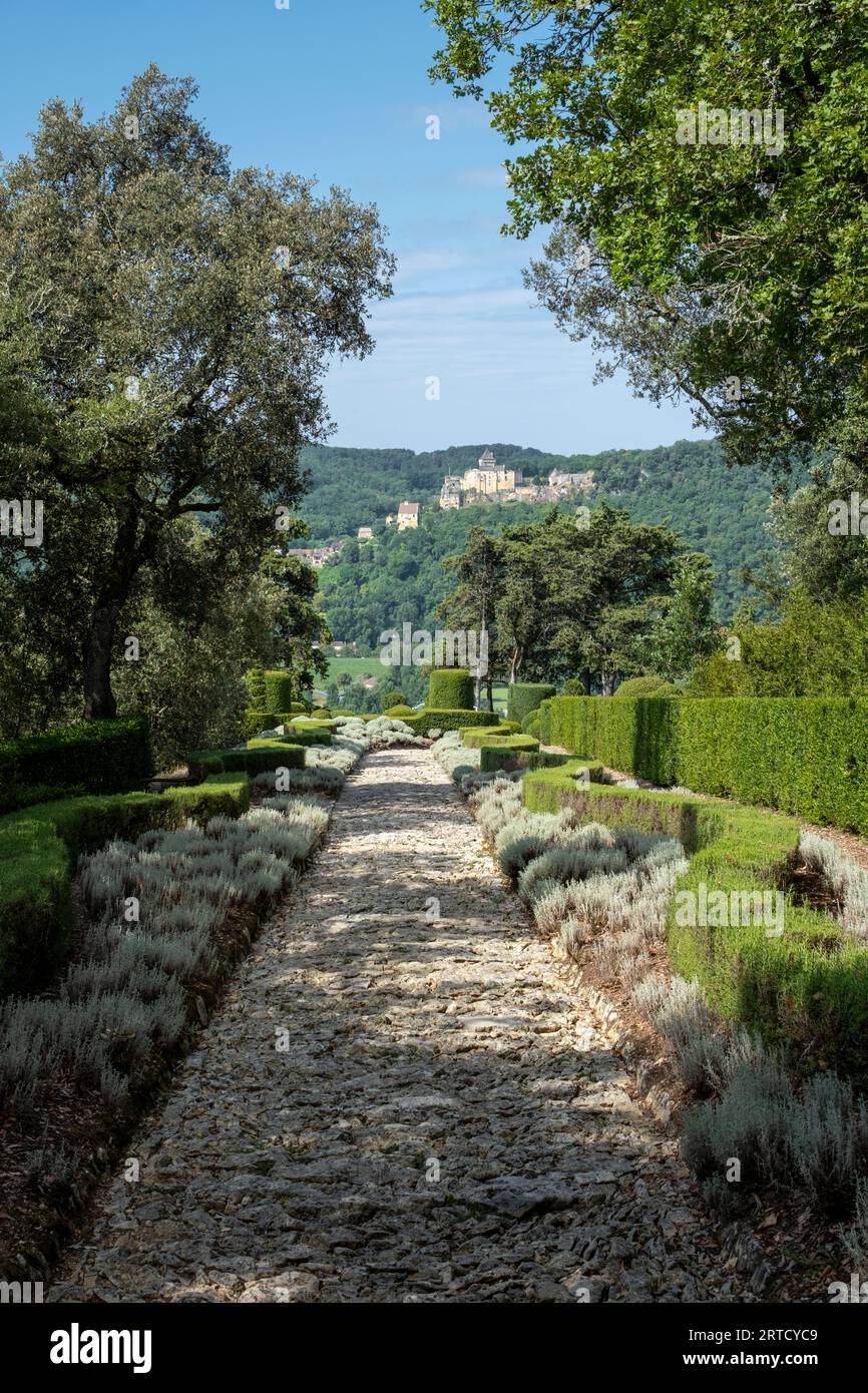 Dordogne, Frankreich - Topiary in den Gärten des Jardins de Marqueyssac in der französischen Region Dordogne. Stockfoto