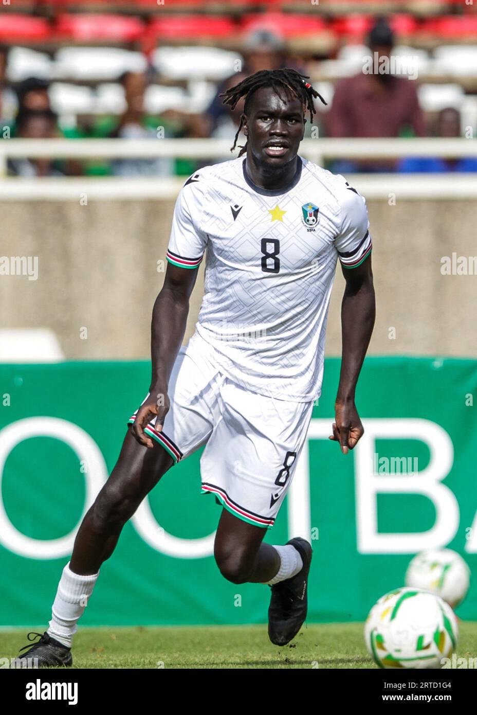 KASARANI, KENIA – 12. SEPTEMBER: Achol Maunyumow aus dem Südsudan während des internationalen Freundschaftsspiels zwischen Kenia und Südsudan in Moi Internati Stockfoto