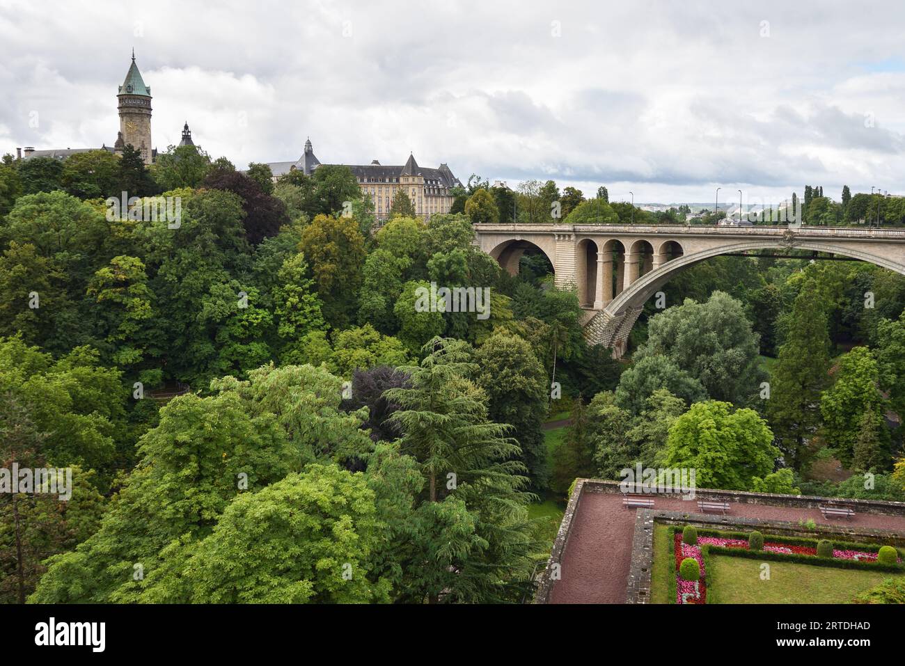 Plateau Bourbon und Pont Adolphe Bridge, Luxemburg Stockfoto