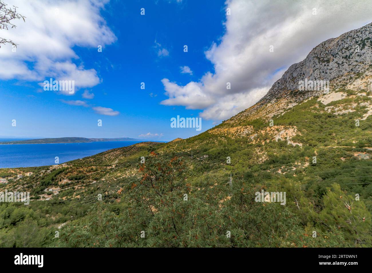 Wandern in den Bergen von Biokovo in Drvenik in Kroatien Stockfoto