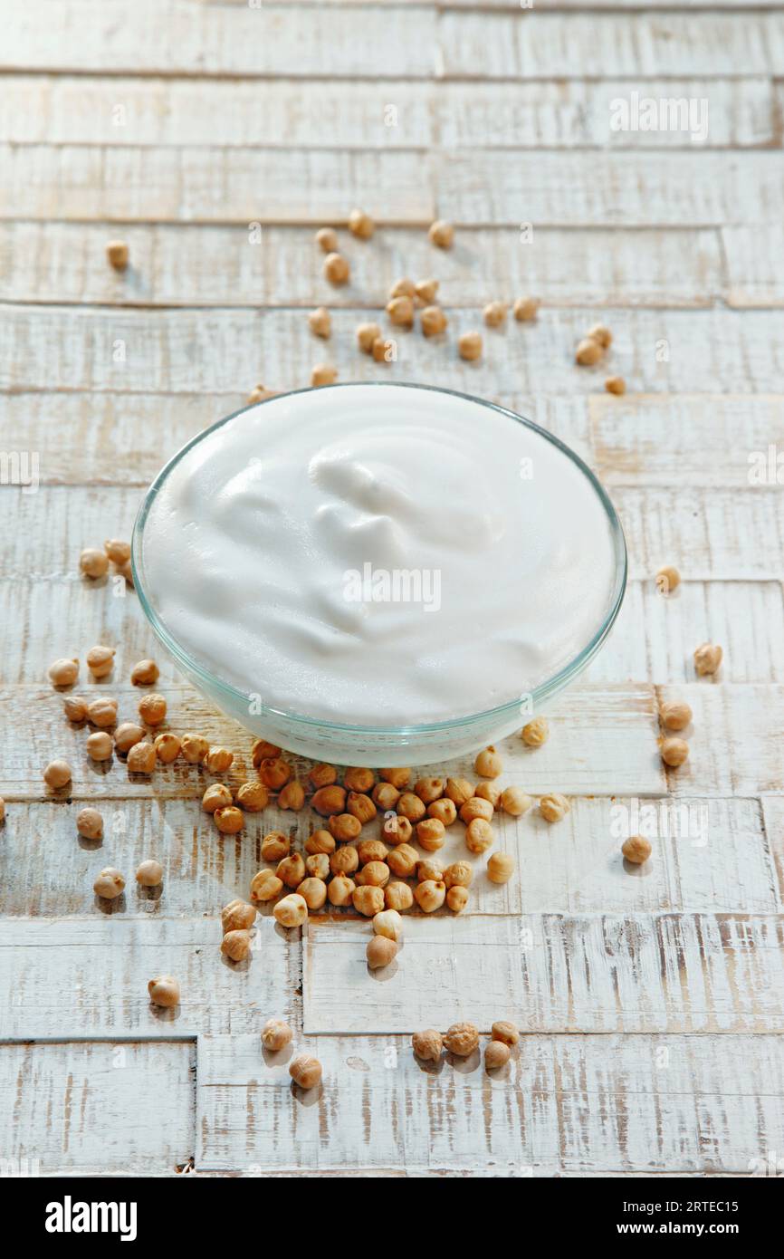 Schaum aus Kichererbsenwasser Stockfoto