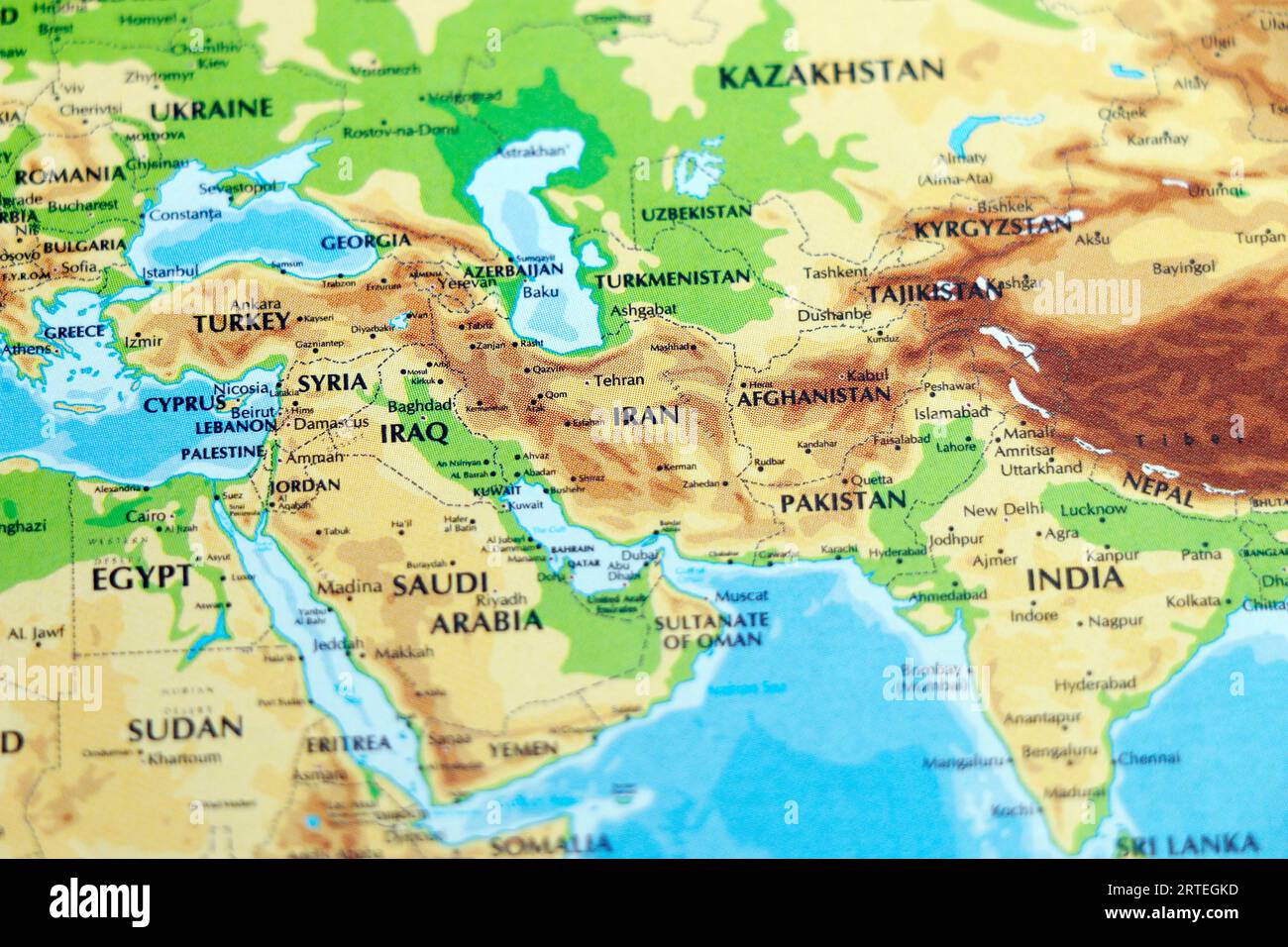 Weltkarte oder atlas von asien und Ländern des Nahen Ostens, indien, pakistan, afghanistan, iran, irak , saudi-arabien im Fokus Stockfoto